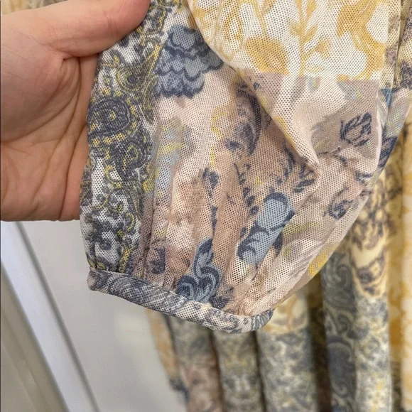 Cato Cream Dress or Tunic with Floral and Paisley Pattern - Picture 4 of 7